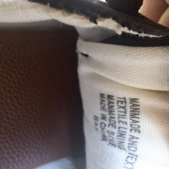 LOFT Black and White Sneakers Size 8 - Picture 5 of 7